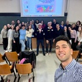 Matteo Danielis, infermiere e ricercatore dell'Università di Padova, insieme agli studenti del corso di laurea in Scienze Infermieristiche e ostetriche